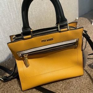 Steve Madden medium size purse